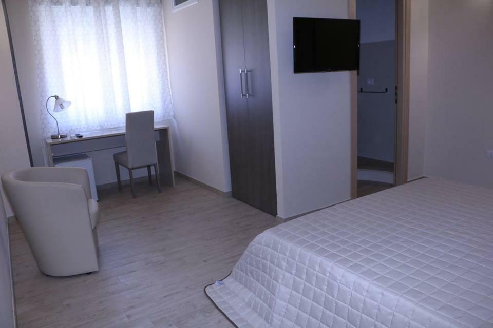 سان كاتالدو B&B Del Corso المظهر الخارجي الصورة