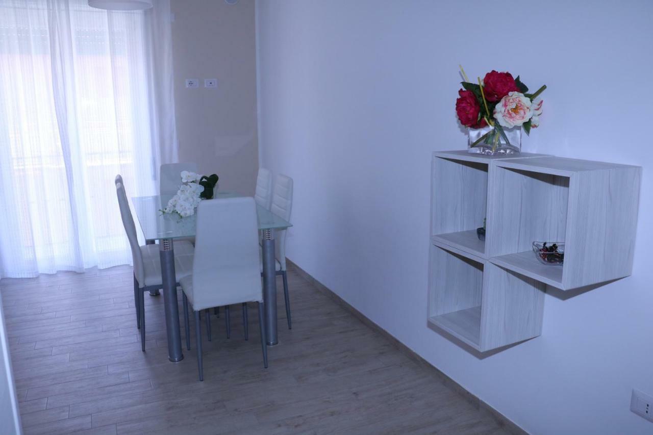 سان كاتالدو B&B Del Corso المظهر الخارجي الصورة
