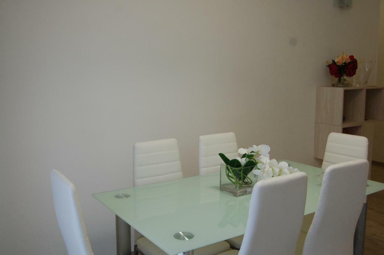 سان كاتالدو B&B Del Corso المظهر الخارجي الصورة