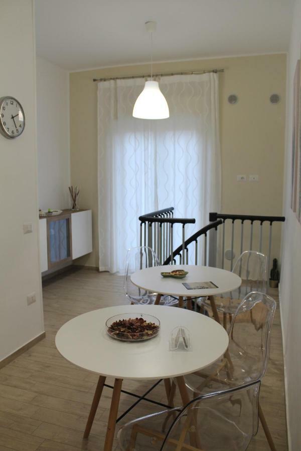 سان كاتالدو B&B Del Corso المظهر الخارجي الصورة