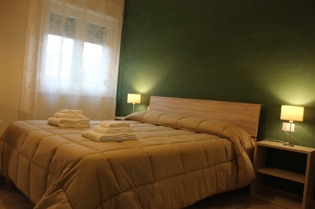 سان كاتالدو B&B Del Corso المظهر الخارجي الصورة
